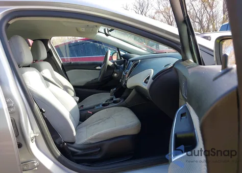 2019 Chevrolet Cruze Ls from USA, damaged, VIN 1G1BC5SM9K7111078